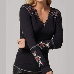 Alp-N-Rock (XS-S)NWT black Anabel Henley long sleeve red embroidered patches top